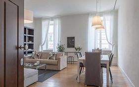 Palazzo Tergesteo Tirabora Suite Apartments