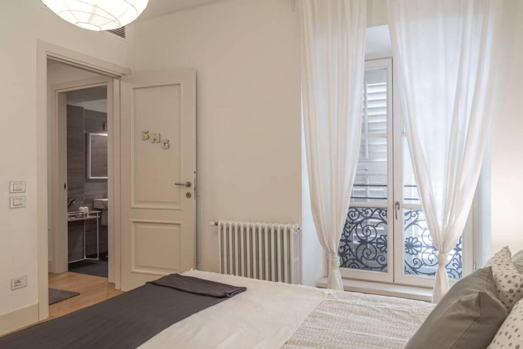Palazzo Tergesteo Tirabora Suite Apartments Triest Exterior foto