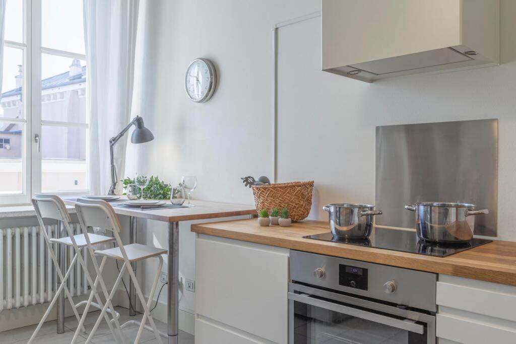 Palazzo Tergesteo Tirabora Suite Apartments Triest Exterior foto